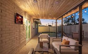 Cozy-Perfect Location-Private Pool-Heat Optional- Spring Training-Gcu