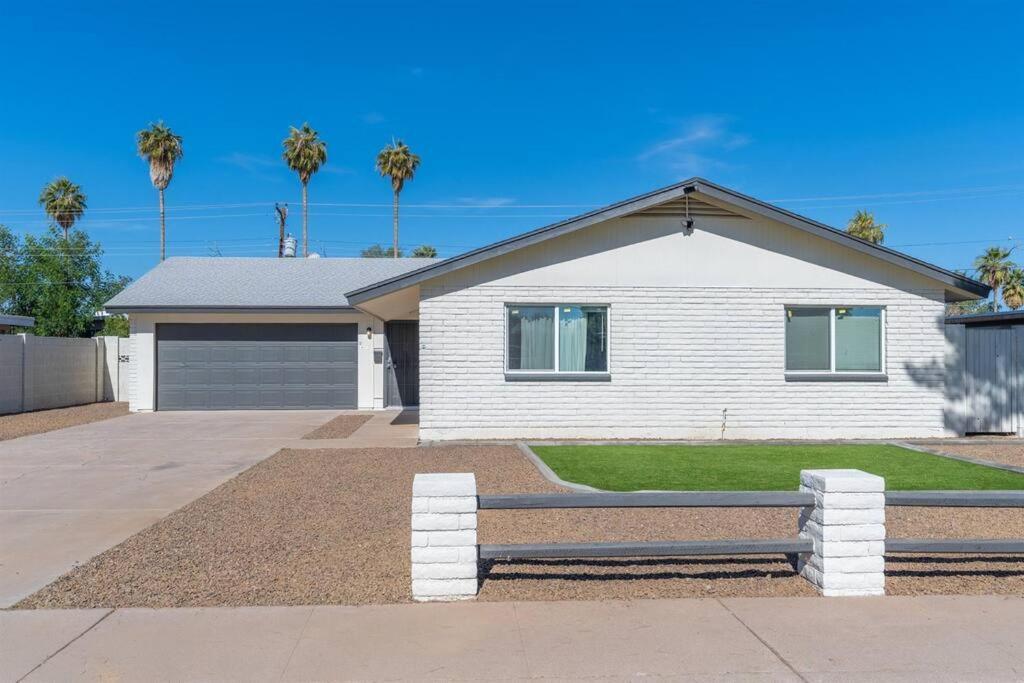 Cozy-Perfect Location-Private Pool-Heat Optional- Spring Training-Gcu Villa Phoenix Exterior photo